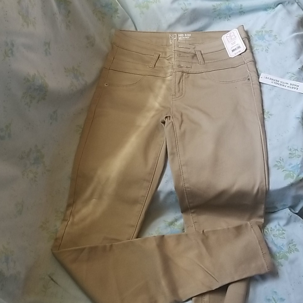 NOBO Khaki